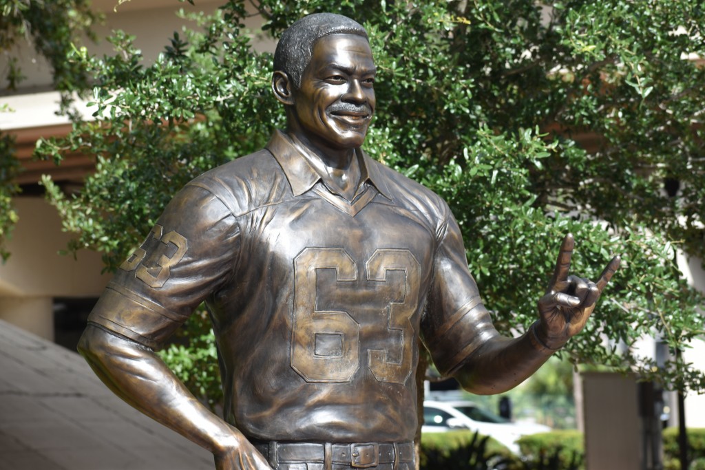 Artist Spotlight: Sculptor Joel Randell